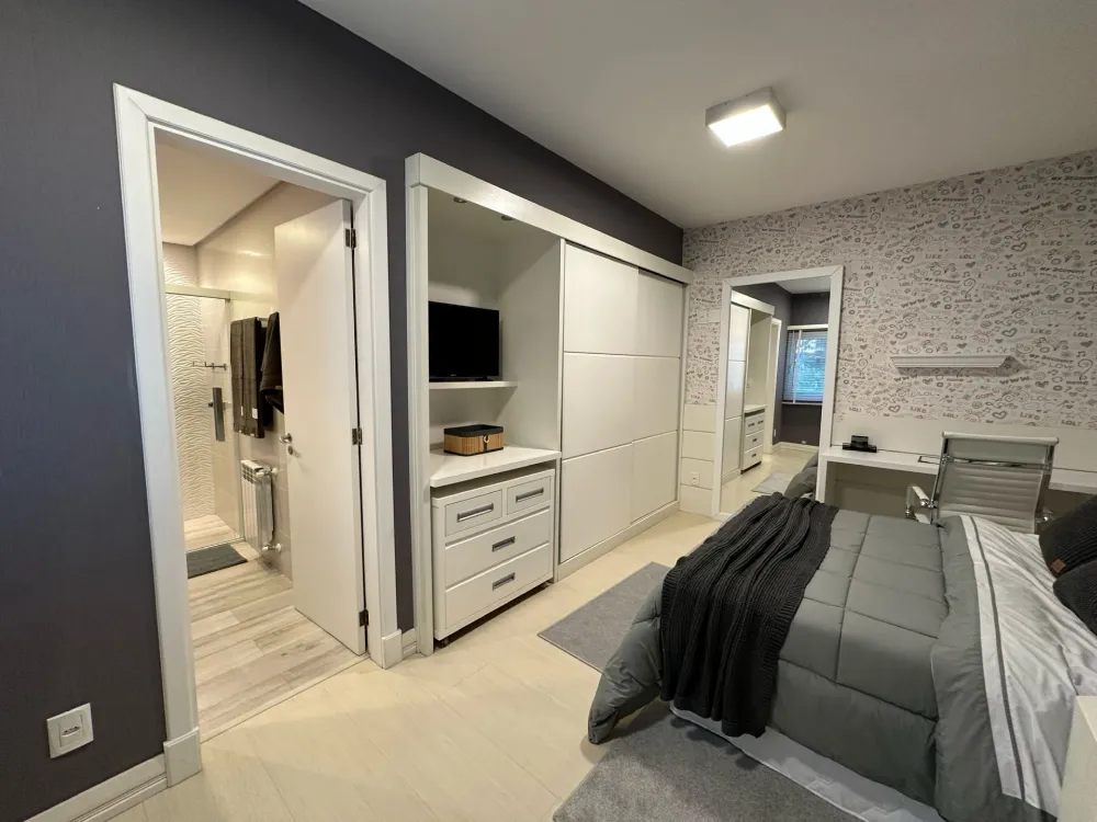Casa 3 quartos sendo 3 suítes para venda no bairro Centro em Gramado
