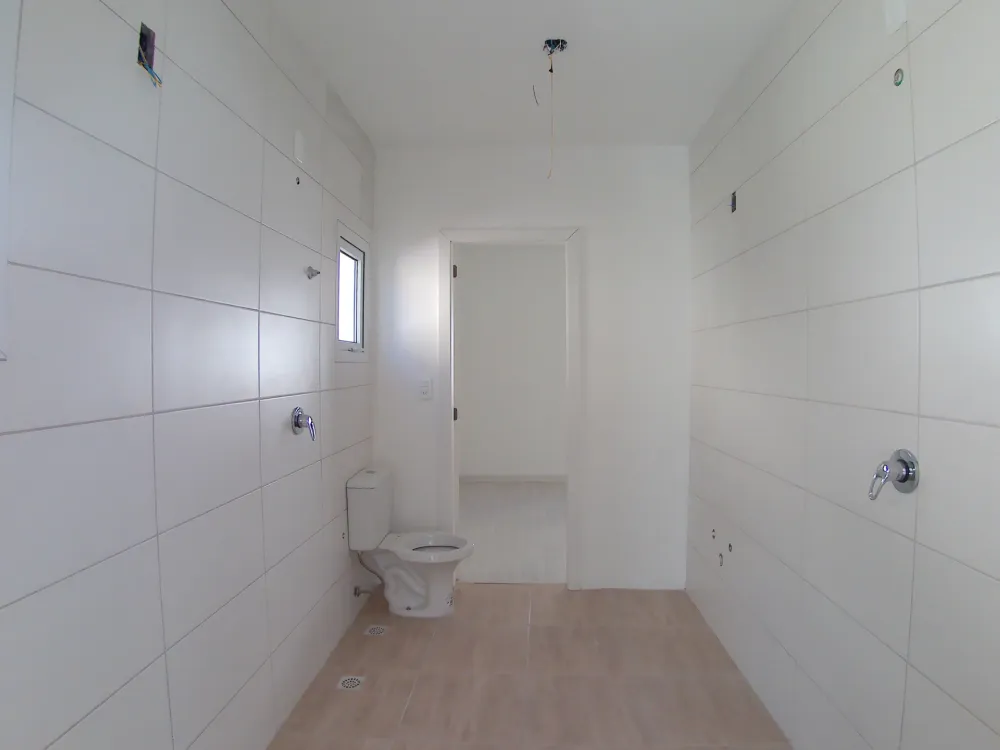 Sobrado Triplex 2 quartos sendo 2 suítes para venda no bairro Mato Queimado em Gramado