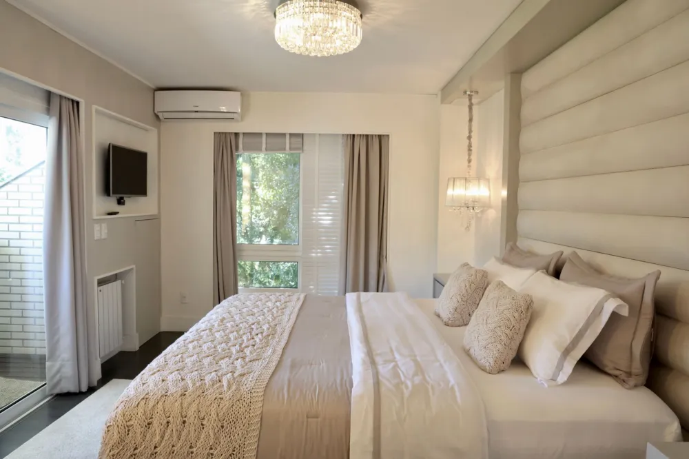 Casa 3 quartos sendo 3 suítes para venda no bairro Centro em Gramado