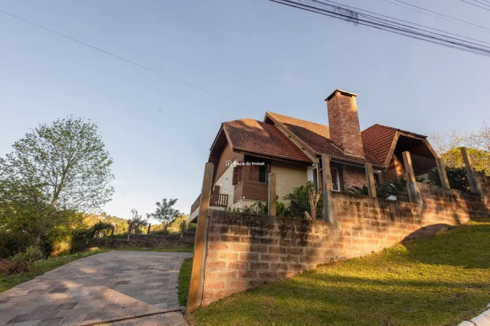 Casa para venda no bairro Vale das Colinas em Gramado