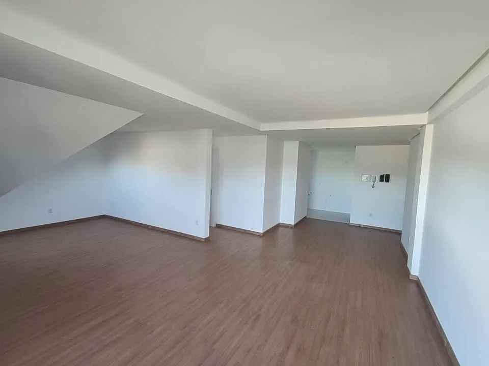 Cobertura para venda no bairro Av. Central em Gramado