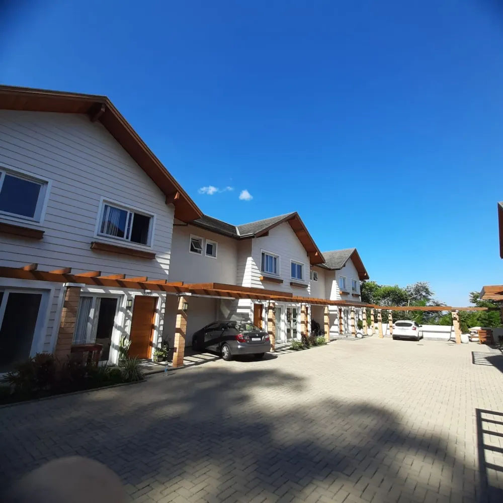 Casa para venda no bairro Varzea Grande em Gramado
