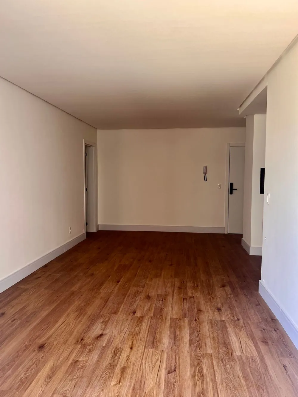 Apartamento para venda no bairro Carniel em Gramado