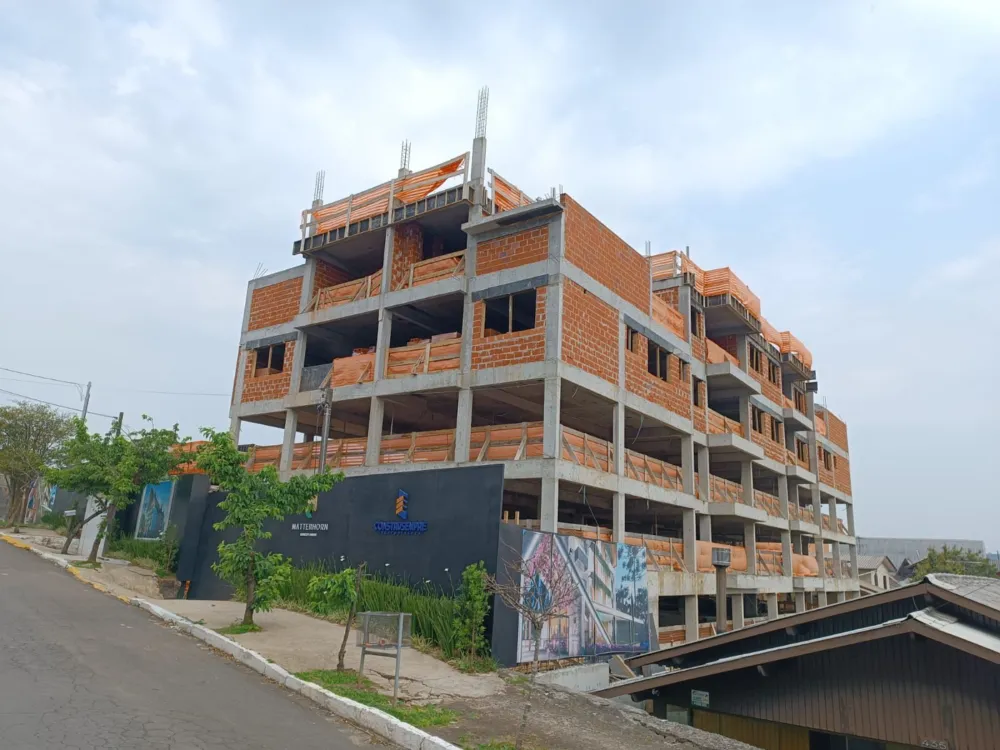 Apartamento para venda no bairro Floresta em Gramado