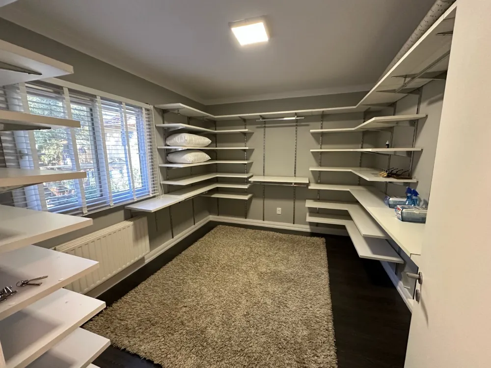 Casa 3 quartos sendo 3 suítes para venda no bairro Centro em Gramado