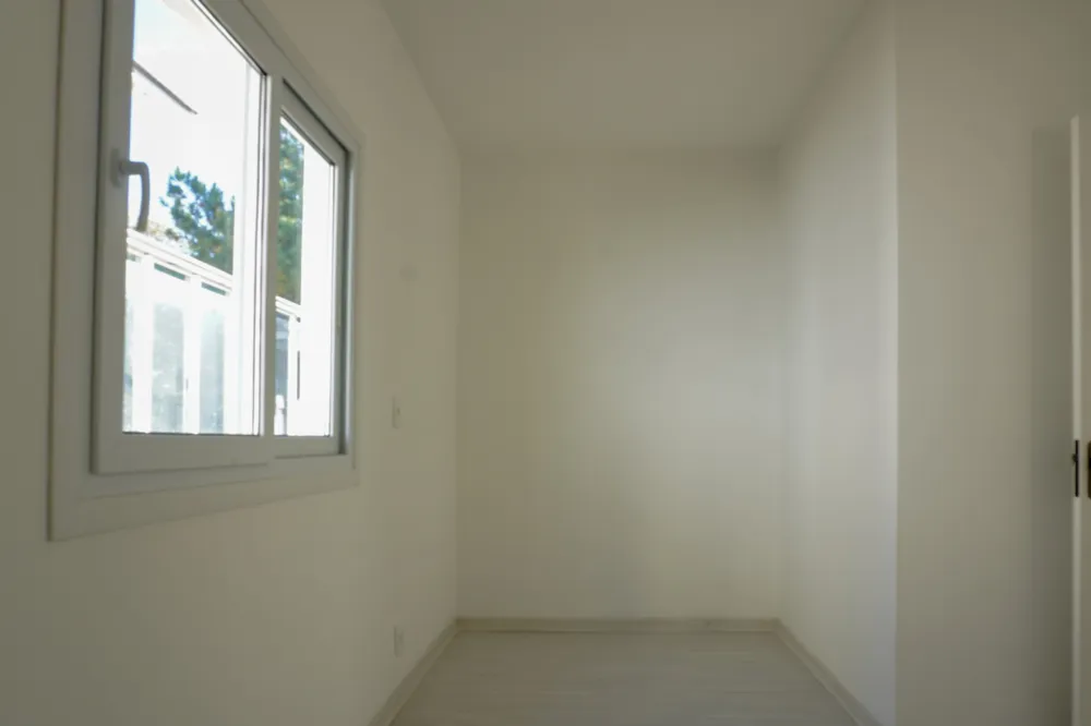Sobrado Triplex 2 quartos sendo 2 suítes para venda no bairro Mato Queimado em Gramado