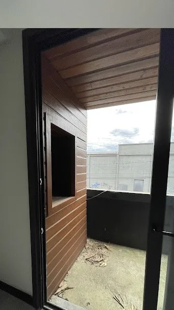Apartamento 1 Dormitório com enorme terraço terraço em Canela/RS