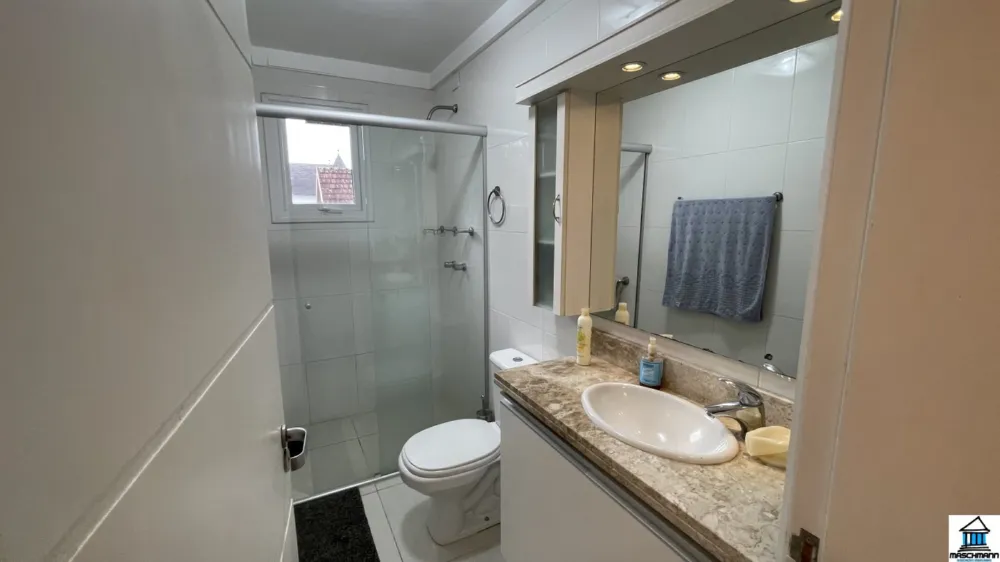 Apartamento Mobiliado no Plaza Catedral a apenas 40 Passos da Catedral de Pedra.