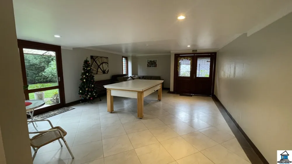 Apartamento Mobiliado no Plaza Catedral a apenas 40 Passos da Catedral de Pedra.