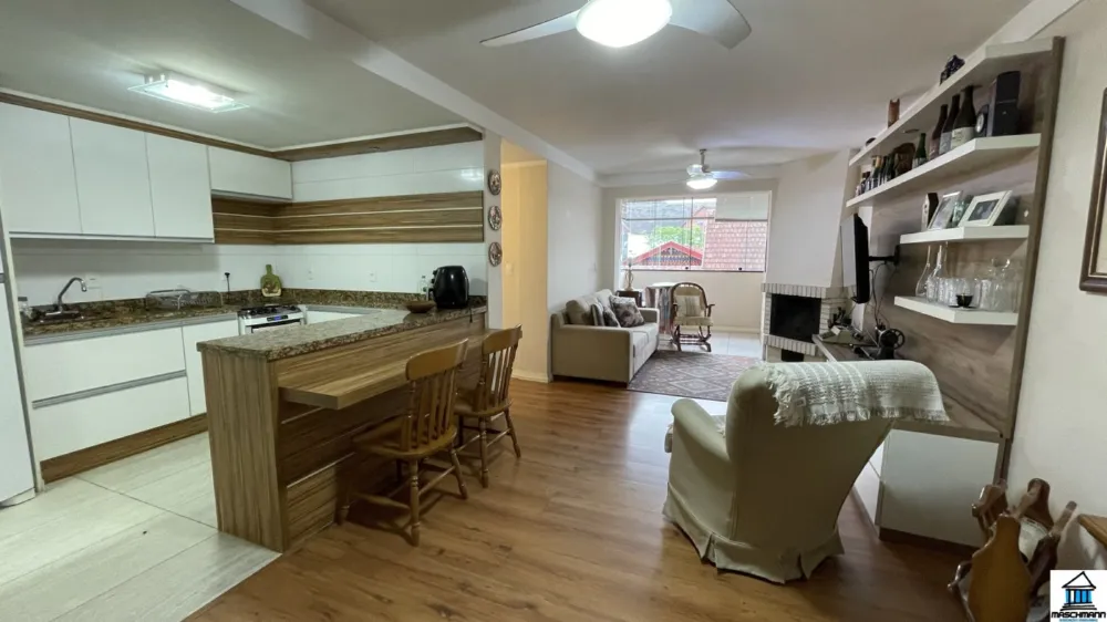 Apartamento Mobiliado no Plaza Catedral a apenas 40 Passos da Catedral de Pedra.