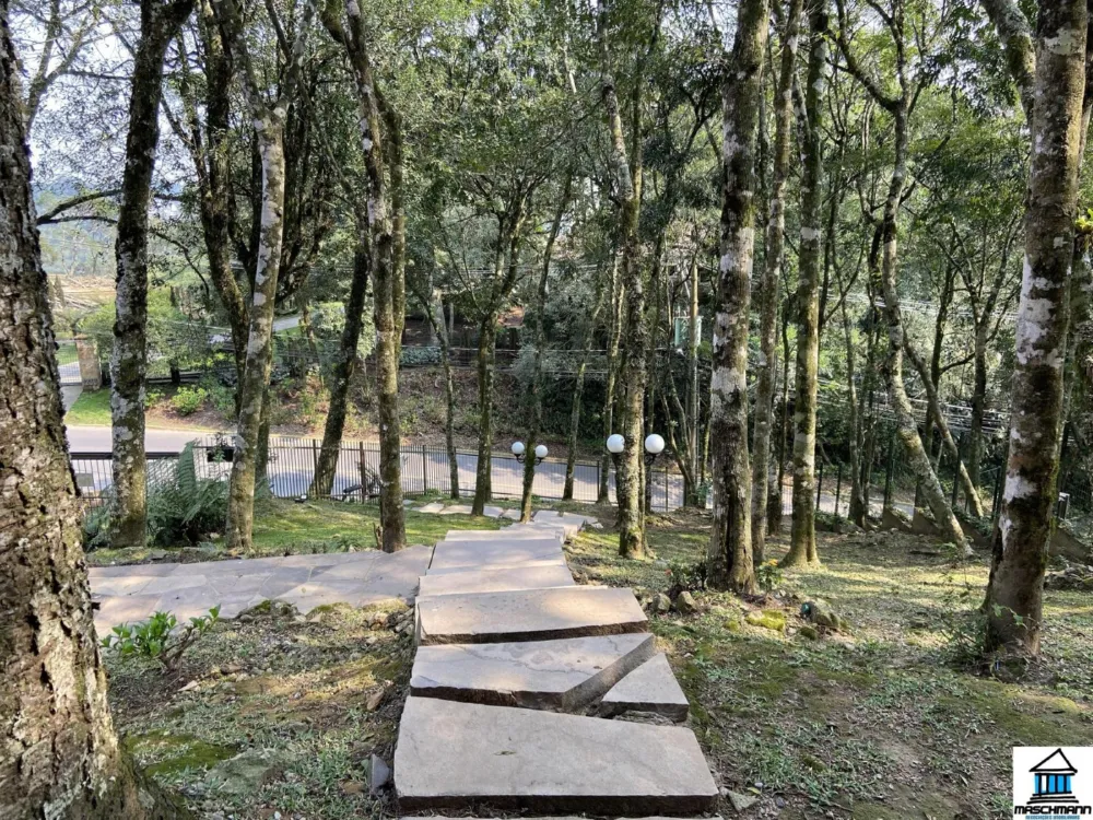 Apartamento no bairro Planalto por apenas R$ 489.000, em área nobre de Gramado.