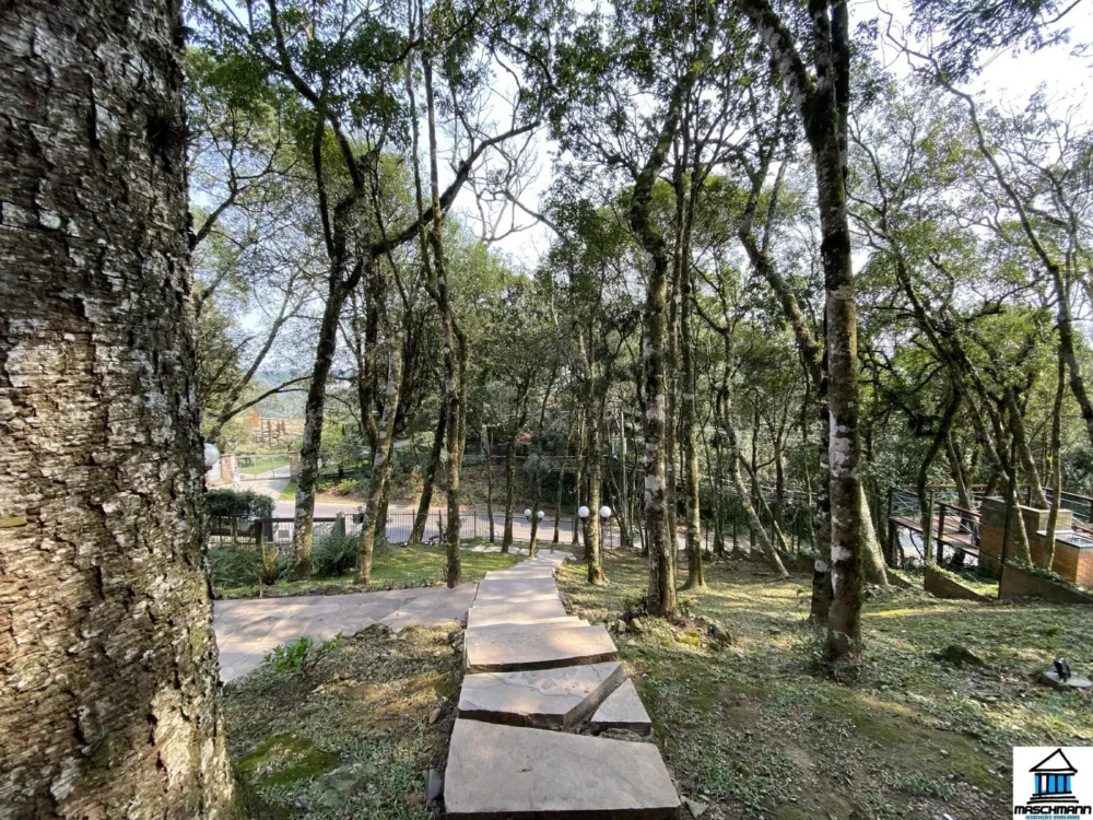 Apartamento no bairro Planalto por apenas R$ 489.000, em área nobre de Gramado.