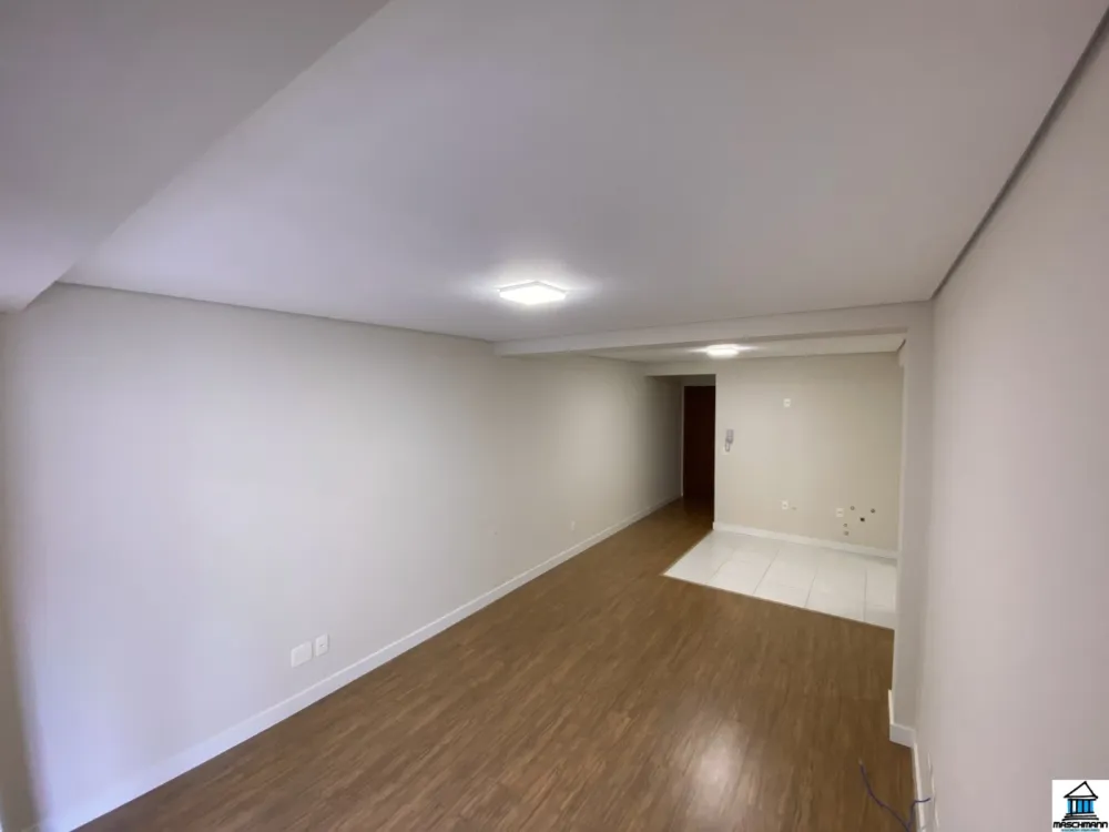 Apartamento no bairro Planalto por apenas R$ 489.000, em área nobre de Gramado.