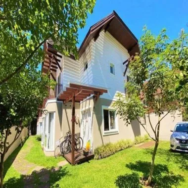 Casa de 4 suítes semi mobiliada à venda Vila Suzana- Canela