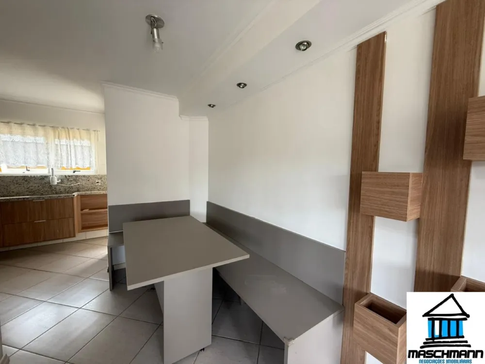 Casa de 2 auartos mobiliada no bairro Vila Luíza Canela
