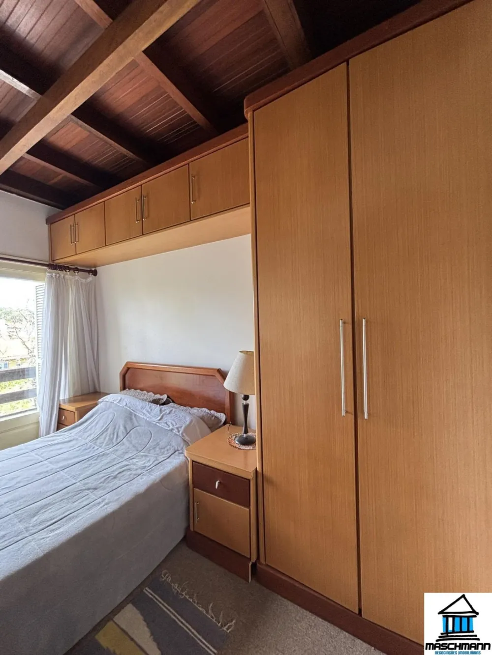 Apartamento Duplex de 2 dormitóiros mobiliado no bairro Planalto Gramado
