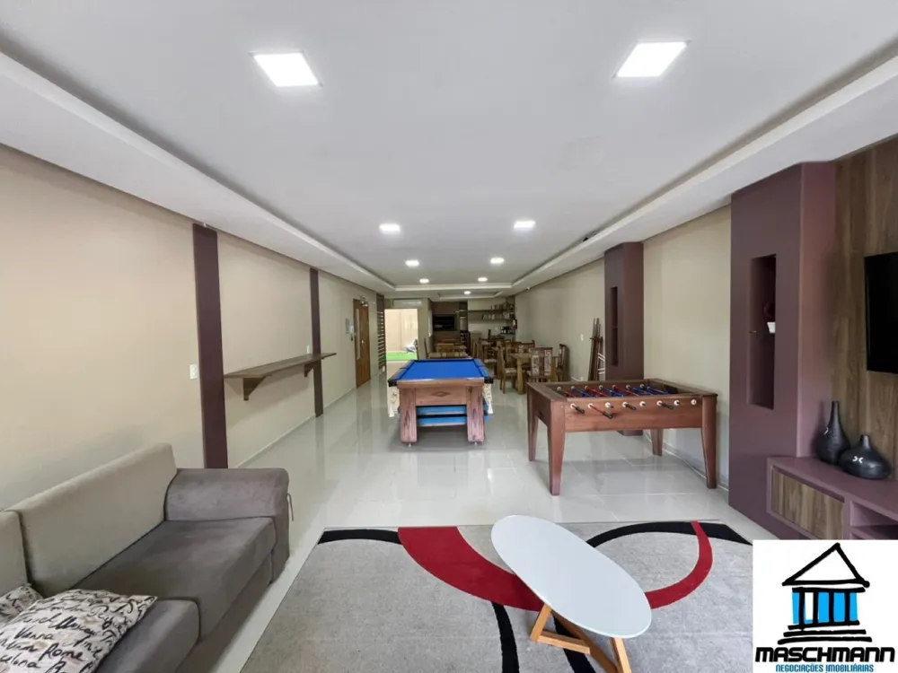 Apartamento de 2 dormitórios mobiliado no centro de Canela