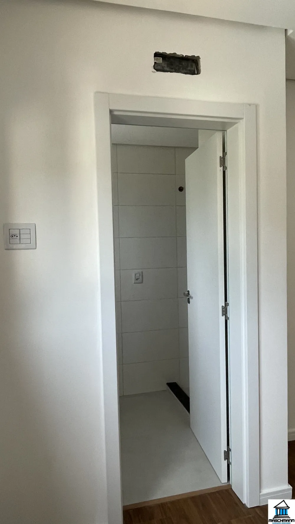 Apartamento novo de 1 suíte a apenas 2 km da Rua Coberta de Gramado