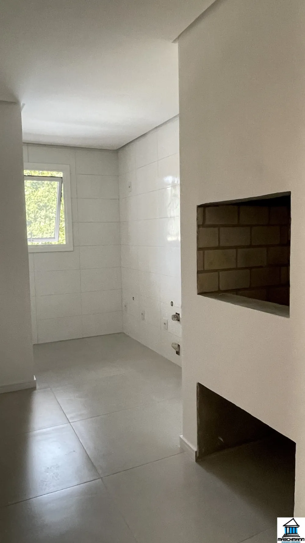 Apartamento novo de 1 suíte a apenas 2 km da Rua Coberta de Gramado