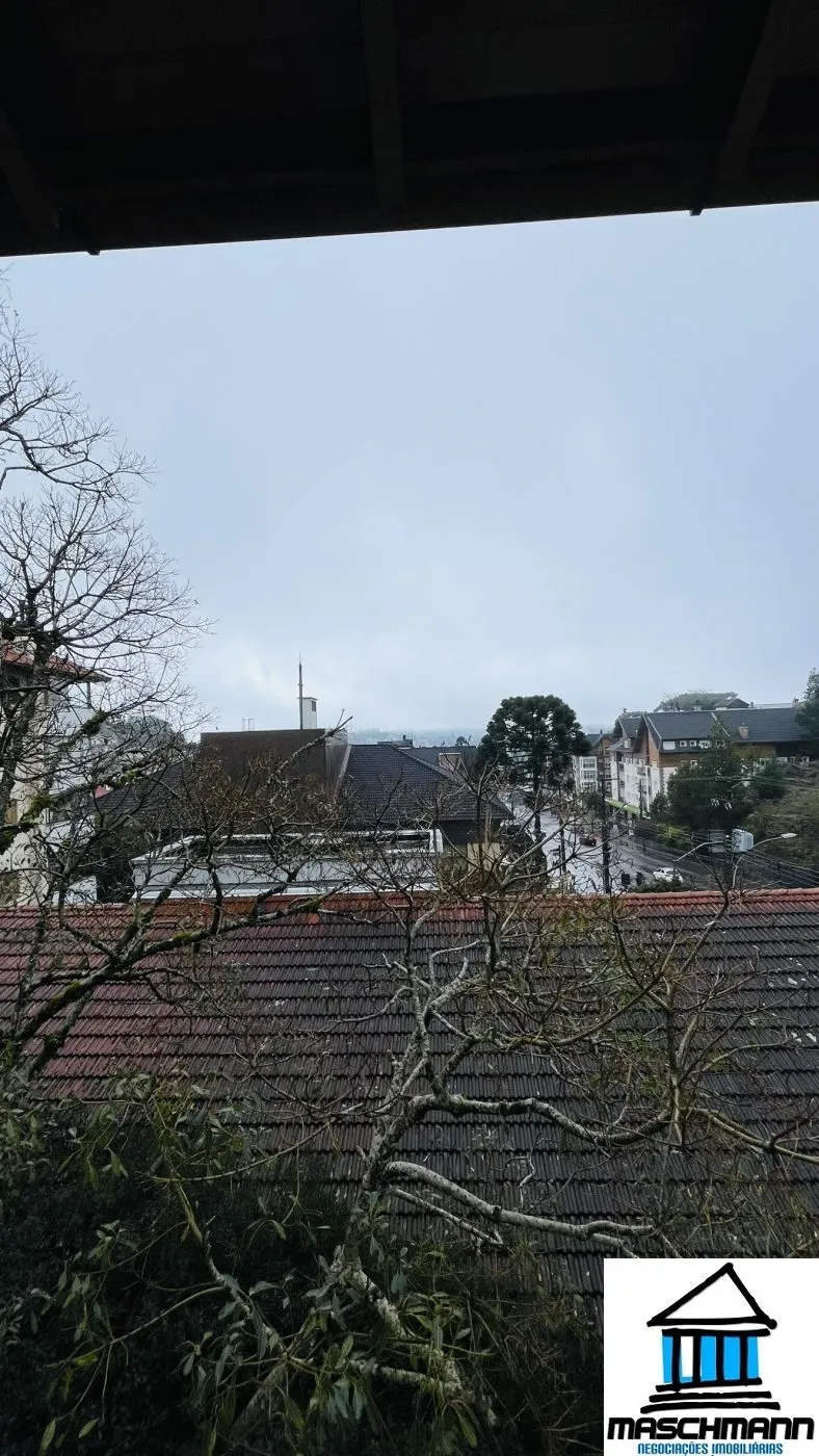 Apartamento mobiliado de 1 dormitórios, 1 vaga, no coração de Gramado