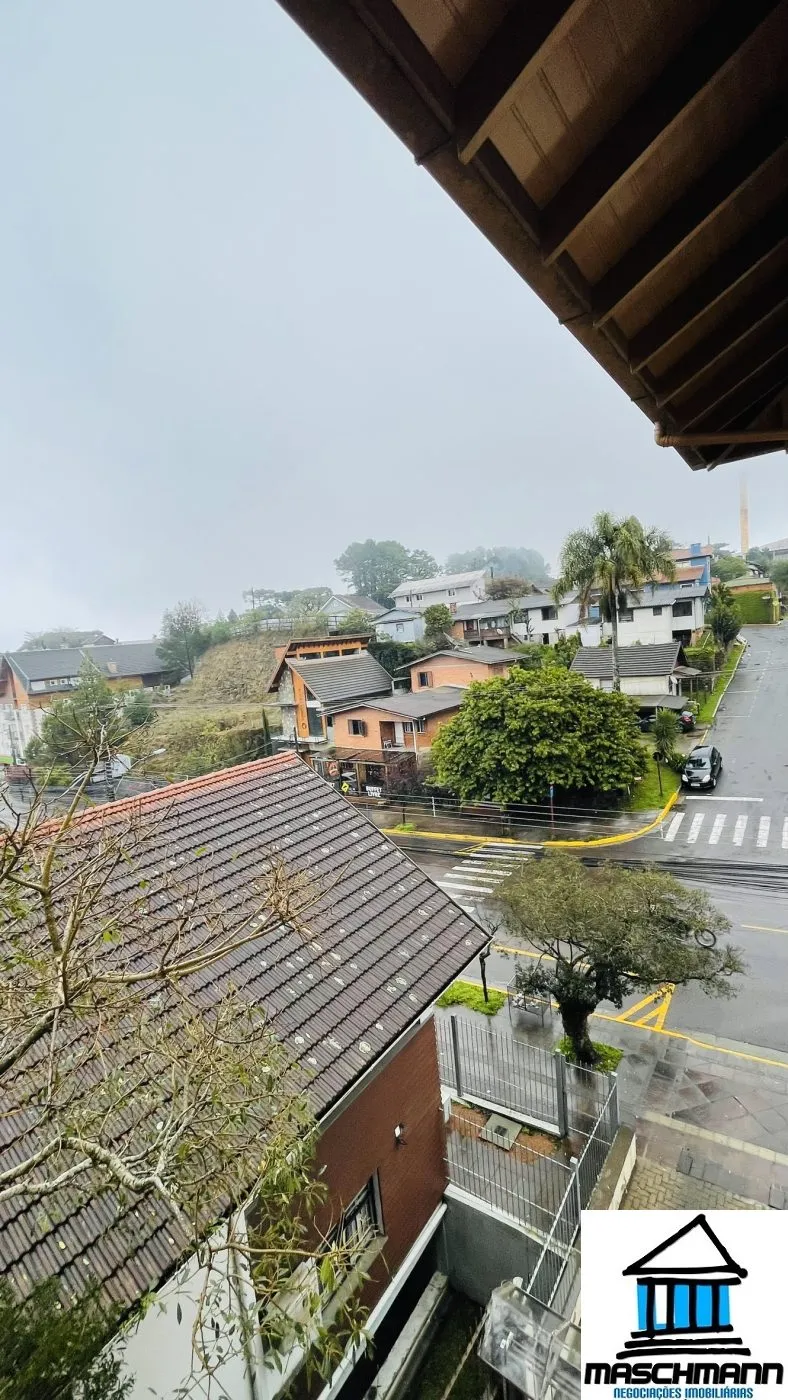 Apartamento mobiliado de 1 dormitórios, 1 vaga, no coração de Gramado