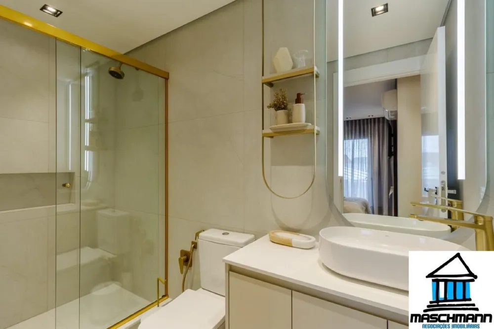 Apartamento de 2 suítes e altíssimo padrão mobiliado a apenas 200 metros da Rua Coberta de Gramado.