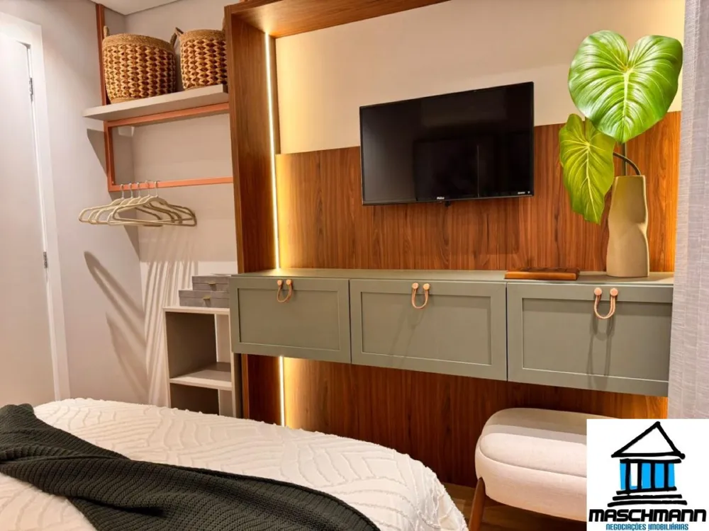 Apartamento de 2 suítes e altíssimo padrão mobiliado a apenas 200 metros da Rua Coberta de Gramado.