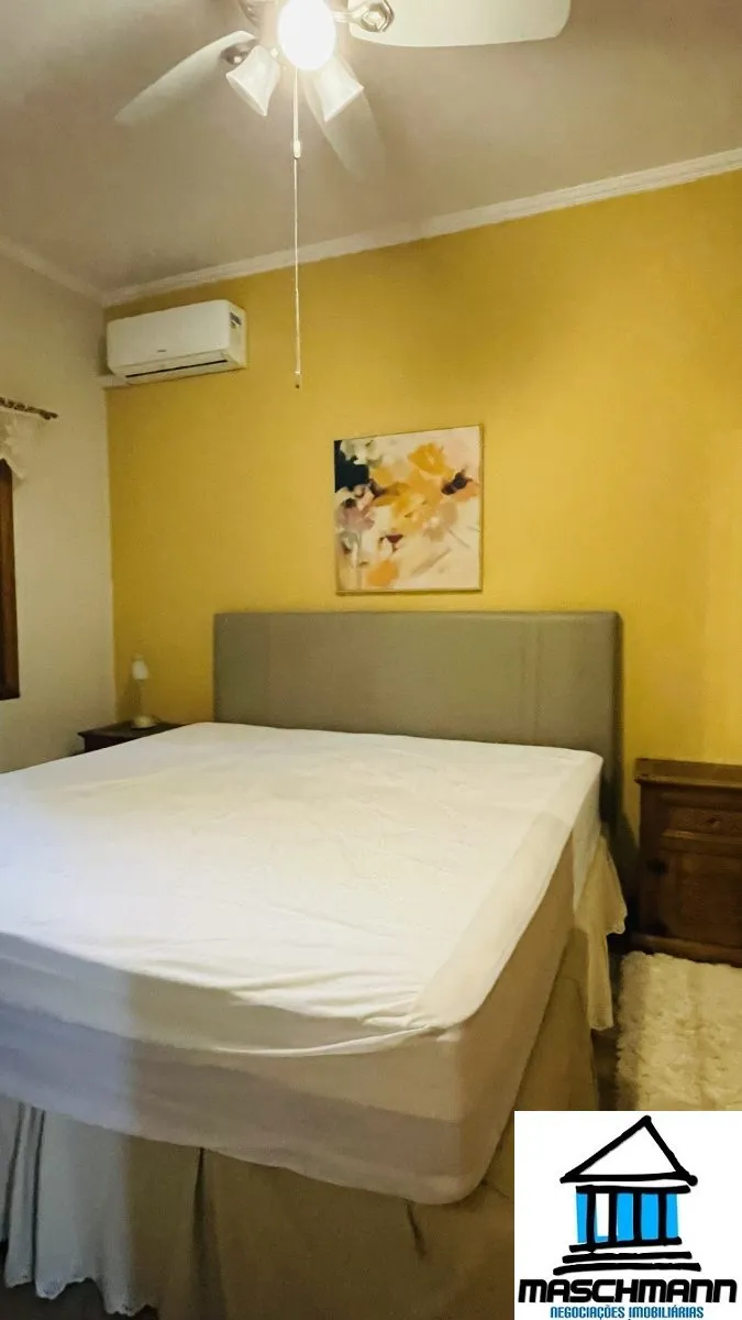  Charme serrano com varanda privativa — oportunidade  de 1 Dormitório no centro de Gramado