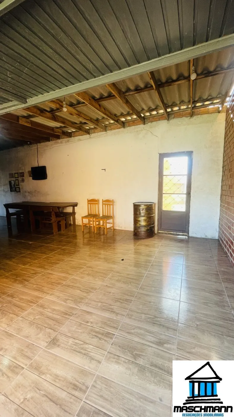 Casa com 2 quartos semi mobiliadoa para locação em Esteio.
