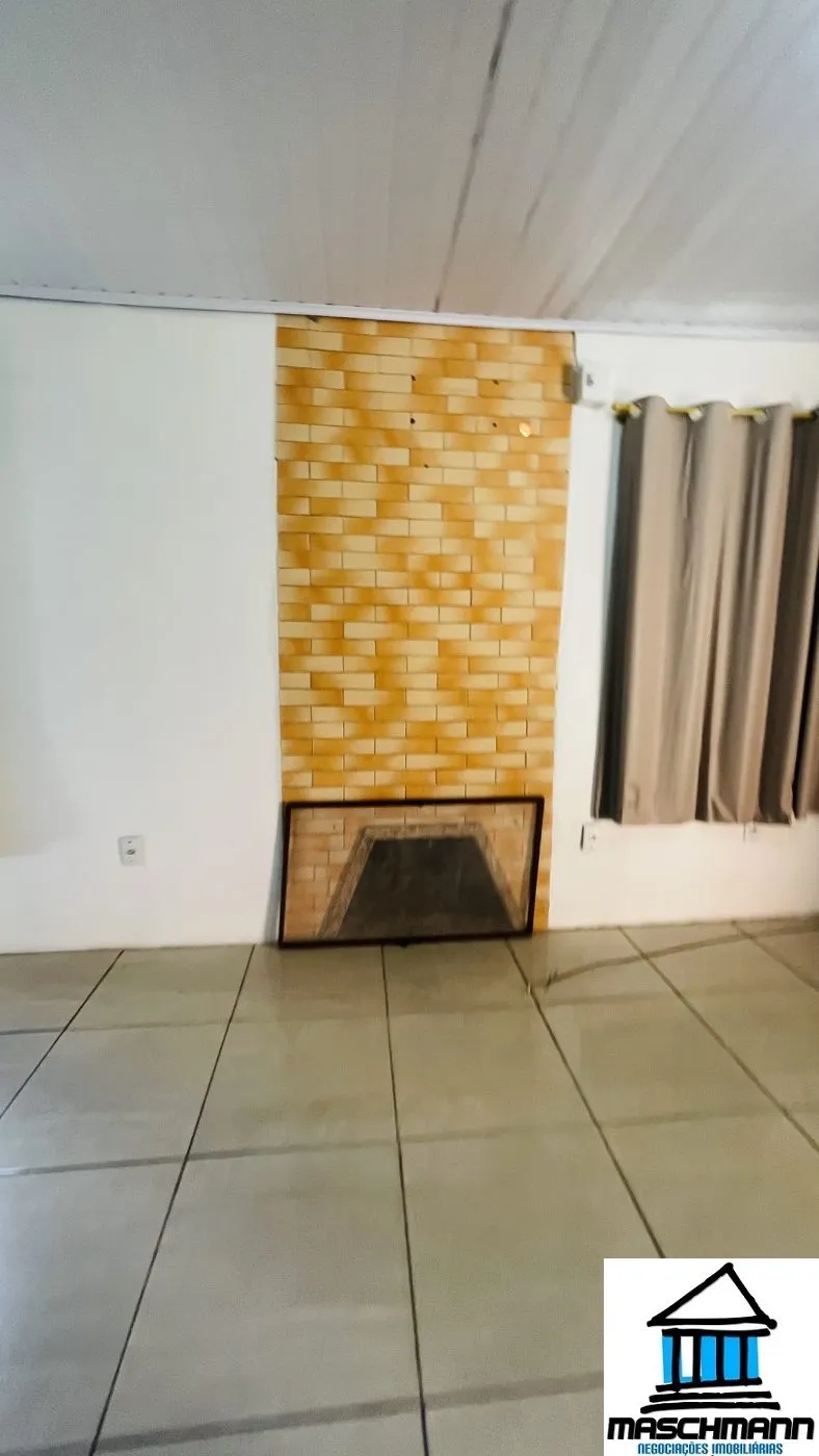 Casa com 2 quartos semi mobiliadoa para locação em Esteio.