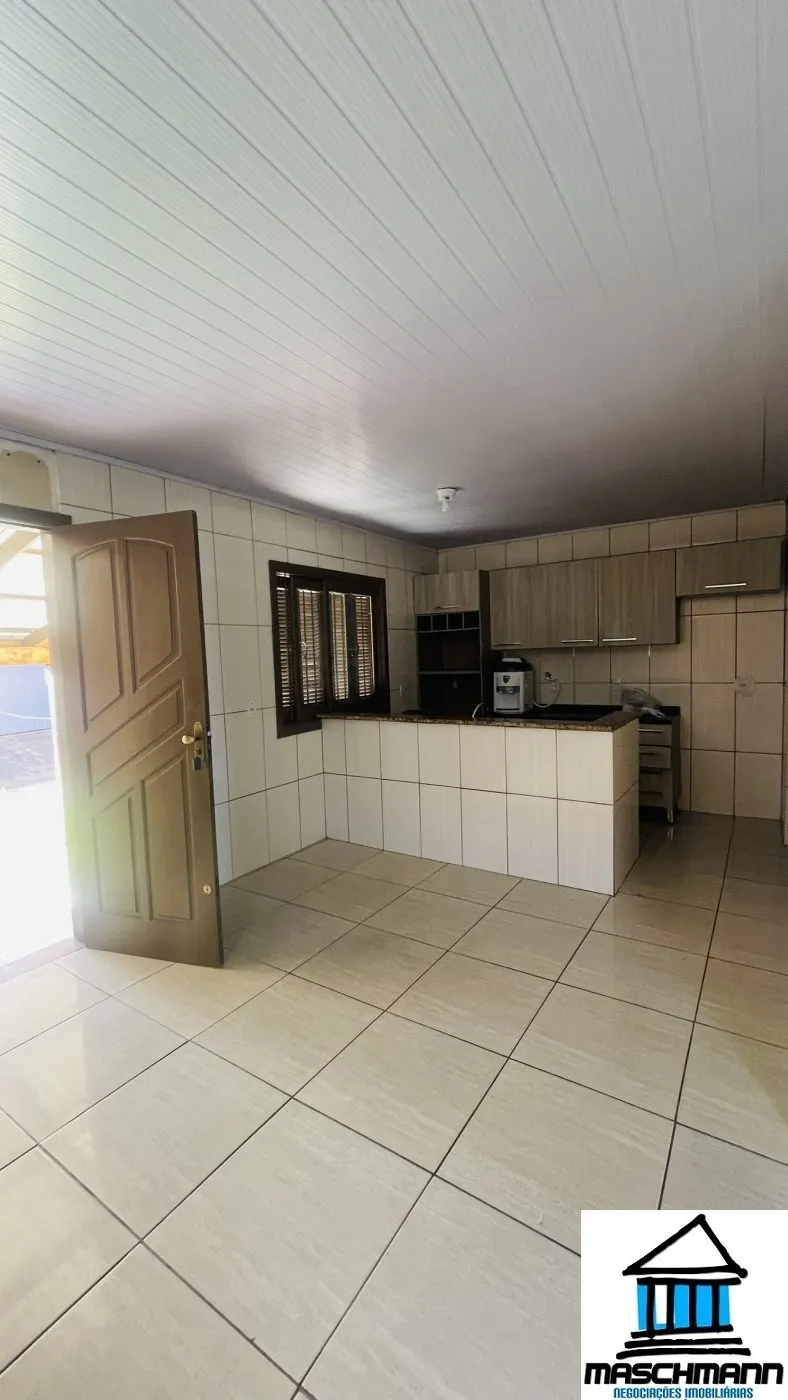 Casa com 2 quartos semi mobiliadoa para locação em Esteio.