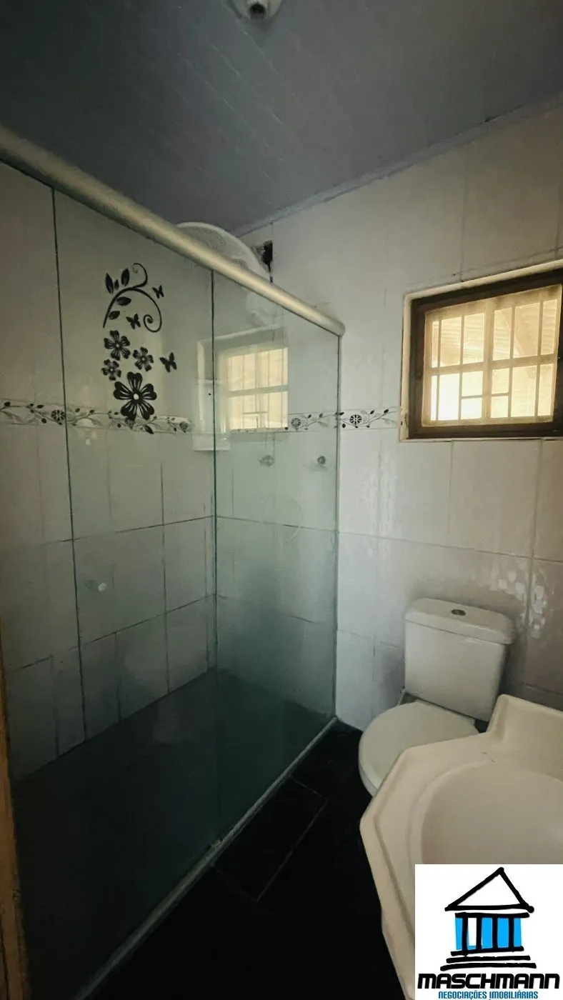 Casa com 2 quartos semi mobiliadoa para locação em Esteio.