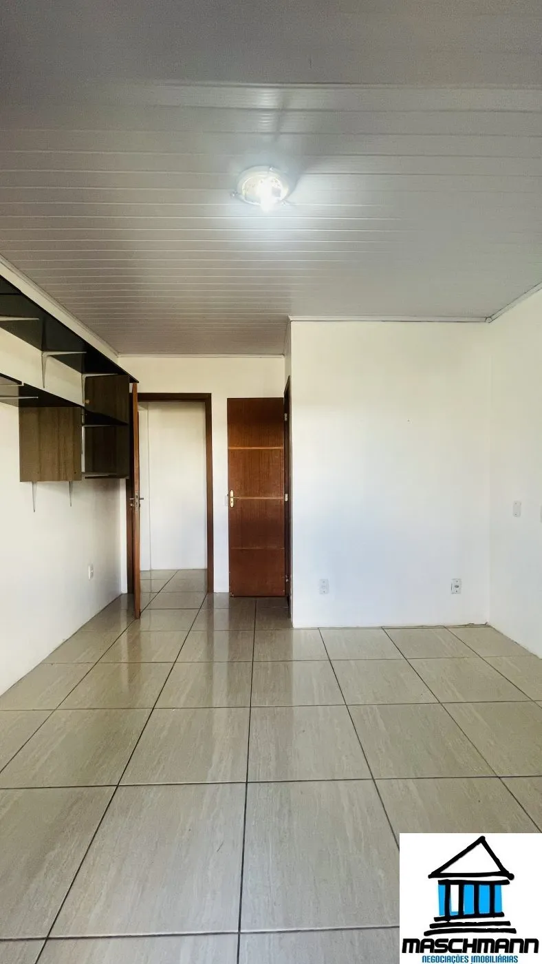 Casa com 2 quartos semi mobiliadoa para locação em Esteio.