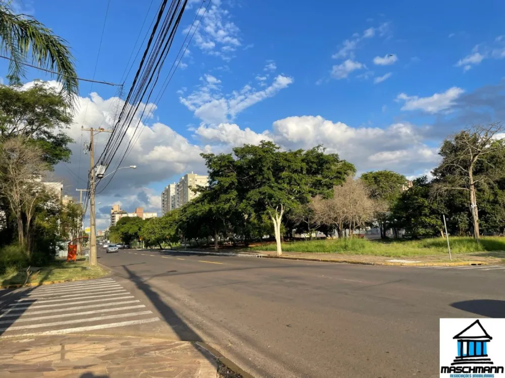 Mararvilhoso sobrado de 3 dormitórios com suíte semi mobiliado próximo ao Carrfour de Canoas