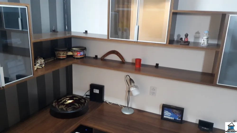 Sobradao mobiliado de 3 dormitórios com suíte em excelente localização de Canoas
