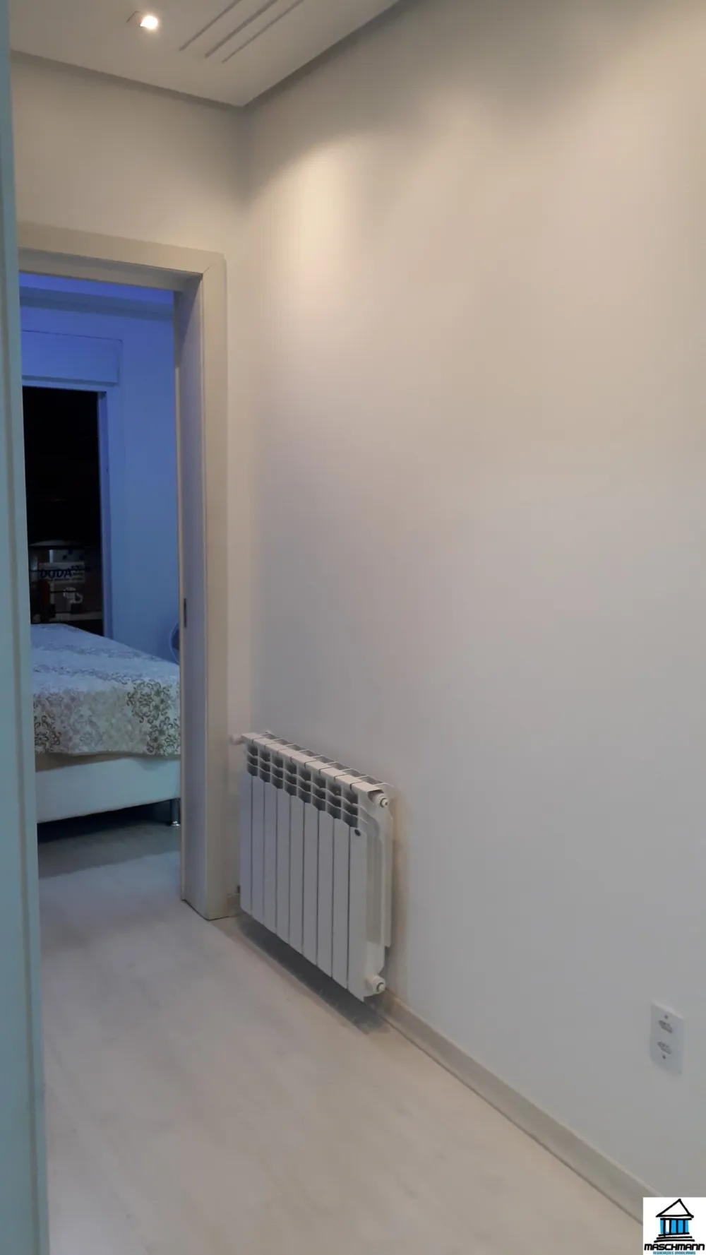 Sobradao mobiliado de 3 dormitórios com suíte em excelente localização de Canoas