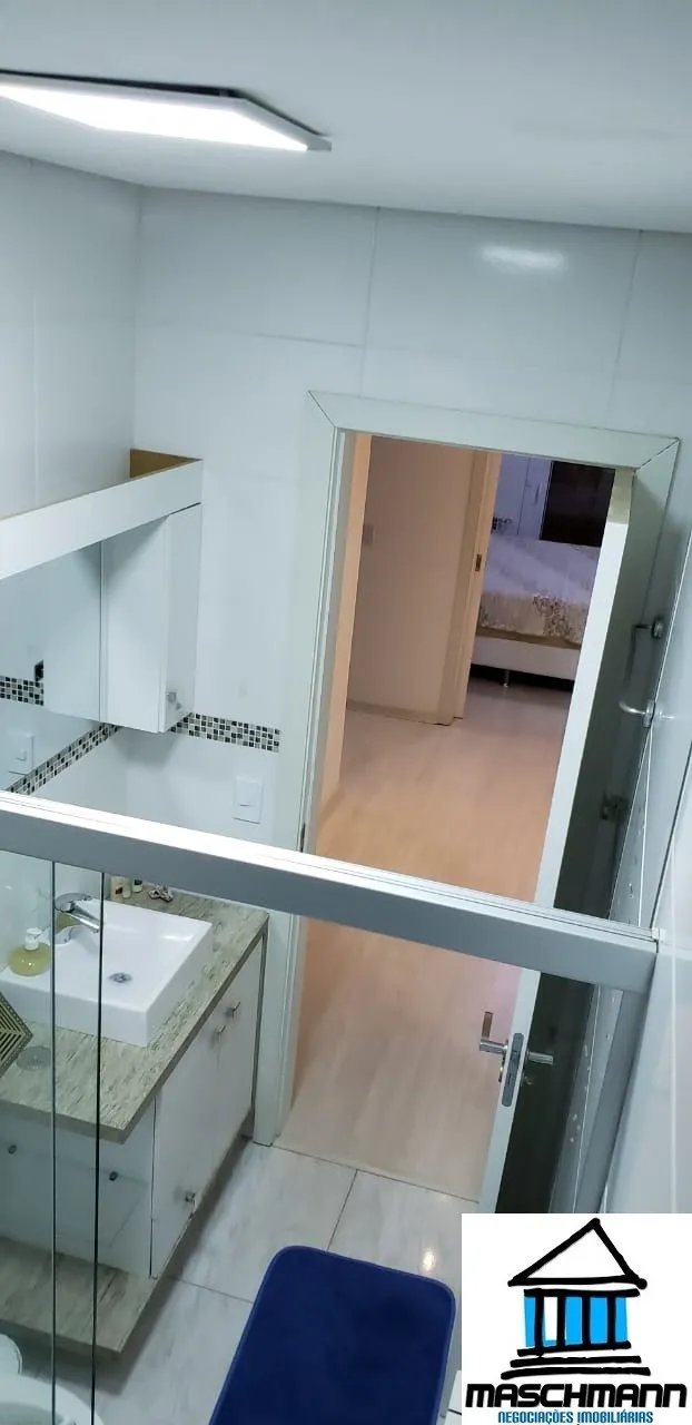 Sobradao mobiliado de 3 dormitórios com suíte em excelente localização de Canoas