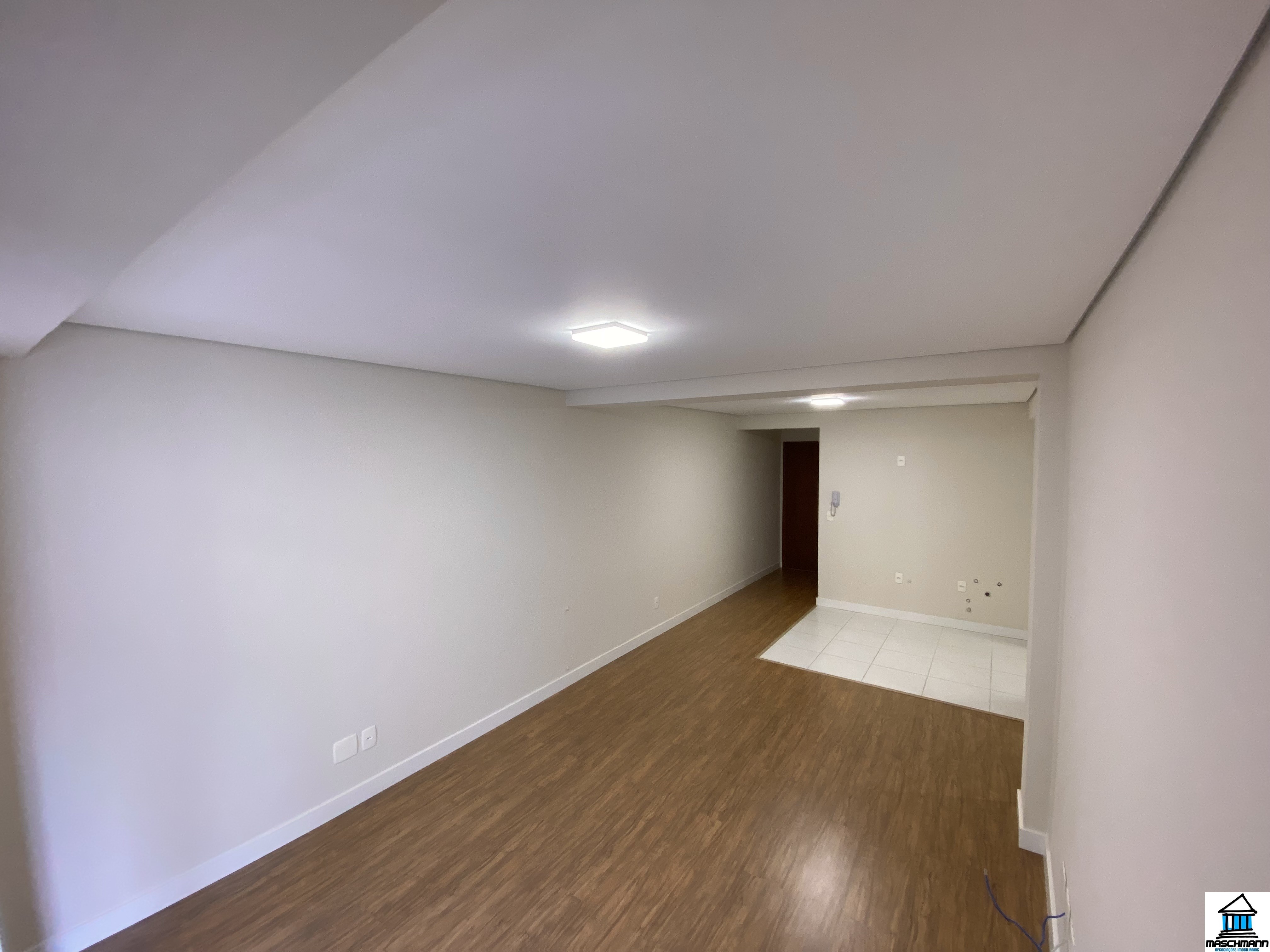 Apartamento no bairro Planalto por apenas R$ 489.000, em área nobre de Gramado.