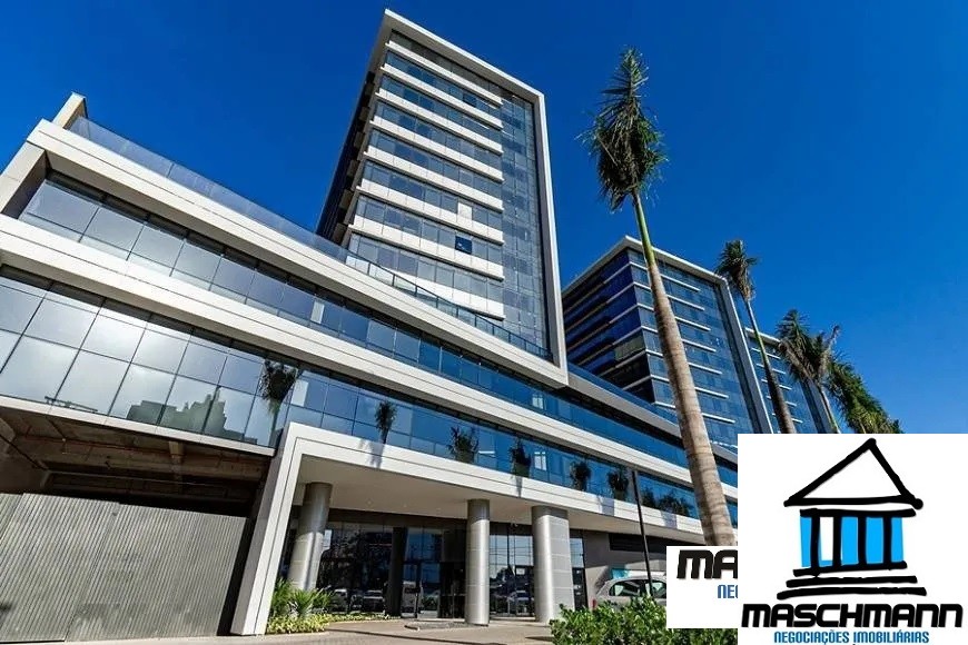 Sala exclusiva no Max Plaza, com 35 m² privativos, vaga de garagem e uma vista externa deslumbrante.