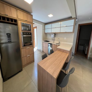 Casa Semi Mobiliada em Condomínio Fechado na Vila Suzana – Amplitude, Conforto e Natureza