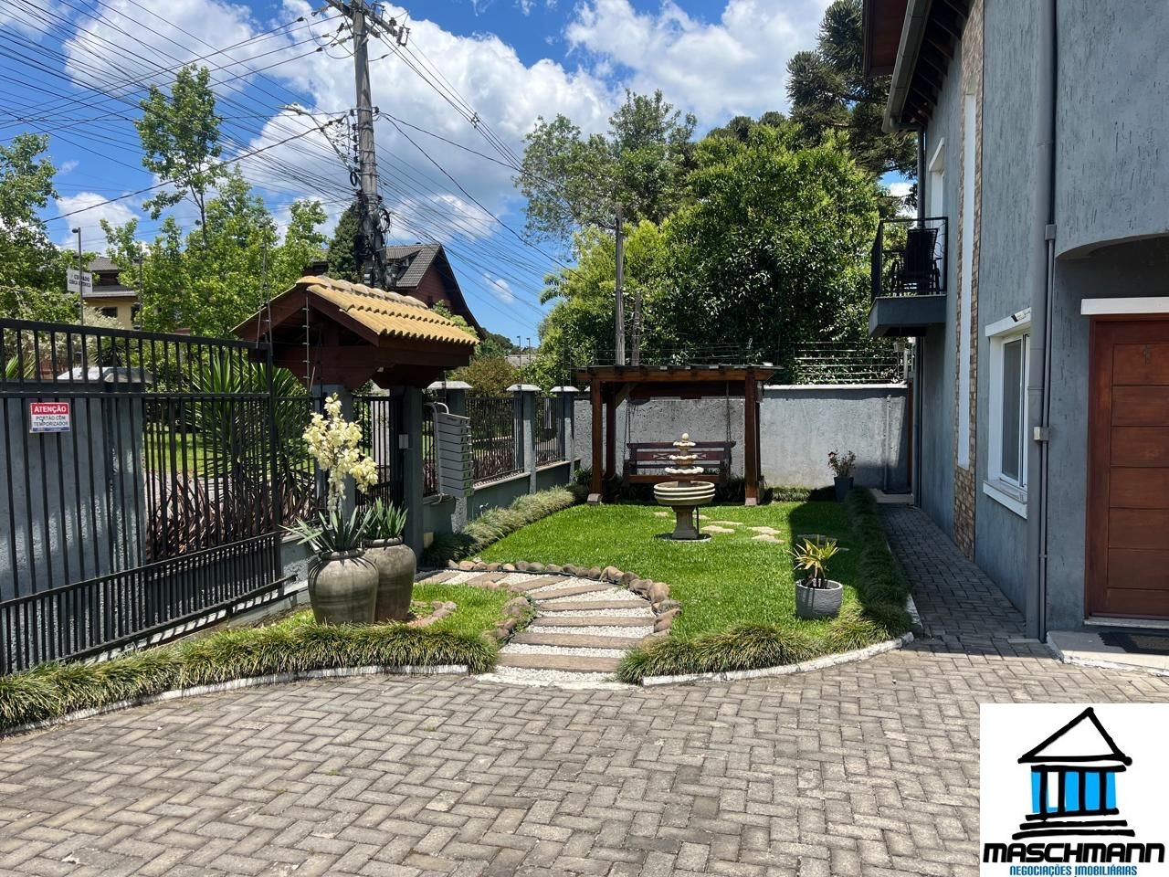 Oportunidade Rara no Centro de Canela — Casa 3 quartos, 127 m² por R$ 599 Mil