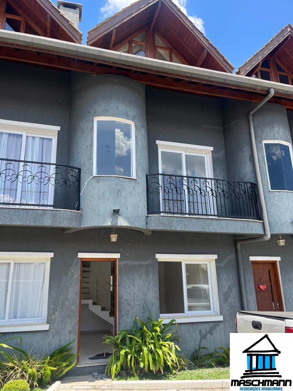 Oportunidade Rara no Centro de Canela — Casa 3 quartos, 127 m² por R$ 599 Mil