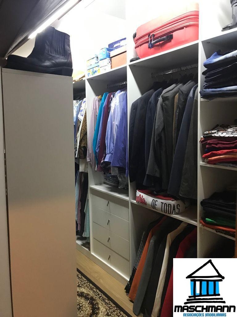 Casa de 4 suítes à venda Vila Suzana- Canela