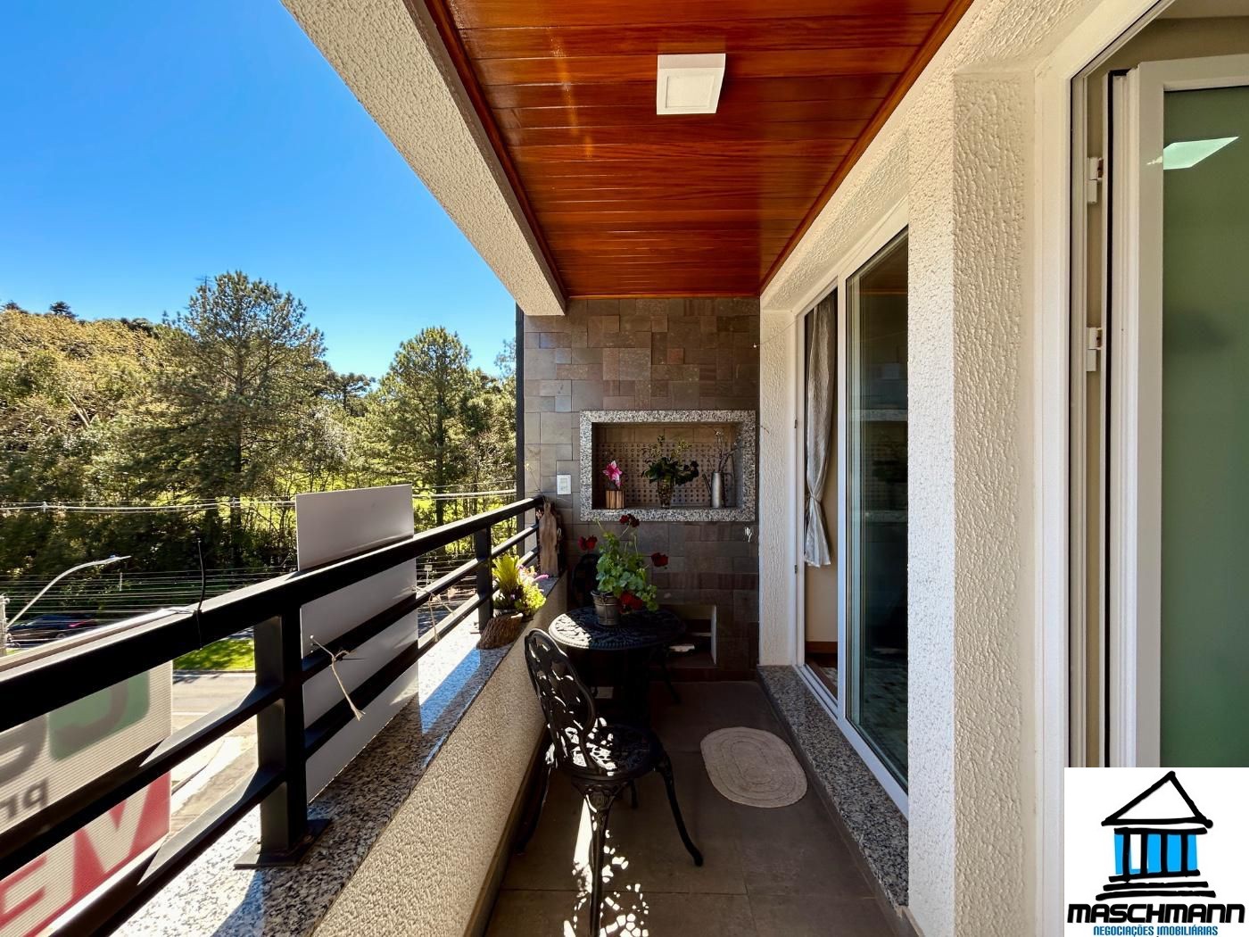 Apartamento mobiliado de 2 auartos, suíte na vila suíza, Caneal-RS.