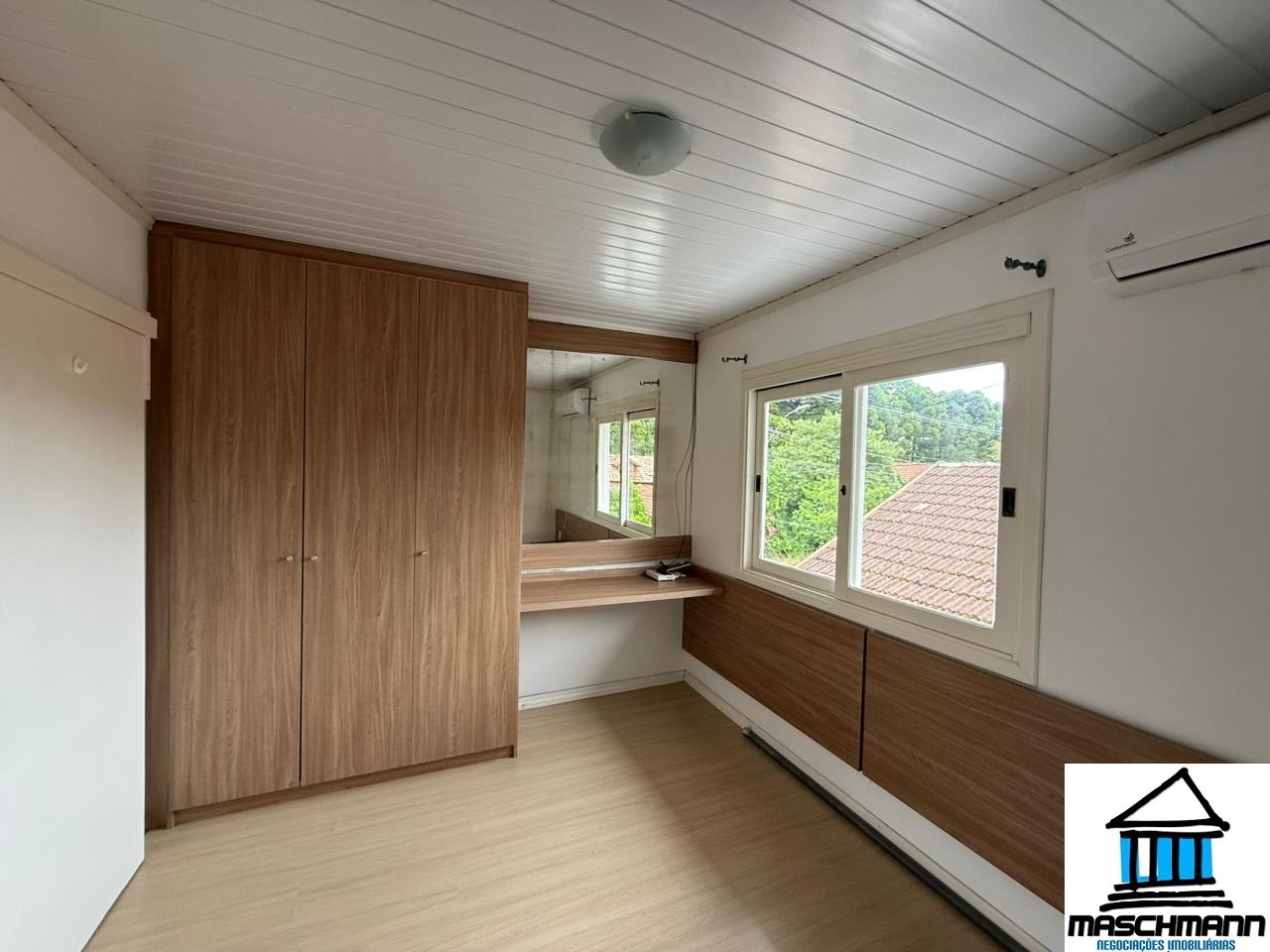 Casa de 2 auartos mobiliada no bairro Vila Luíza Canela