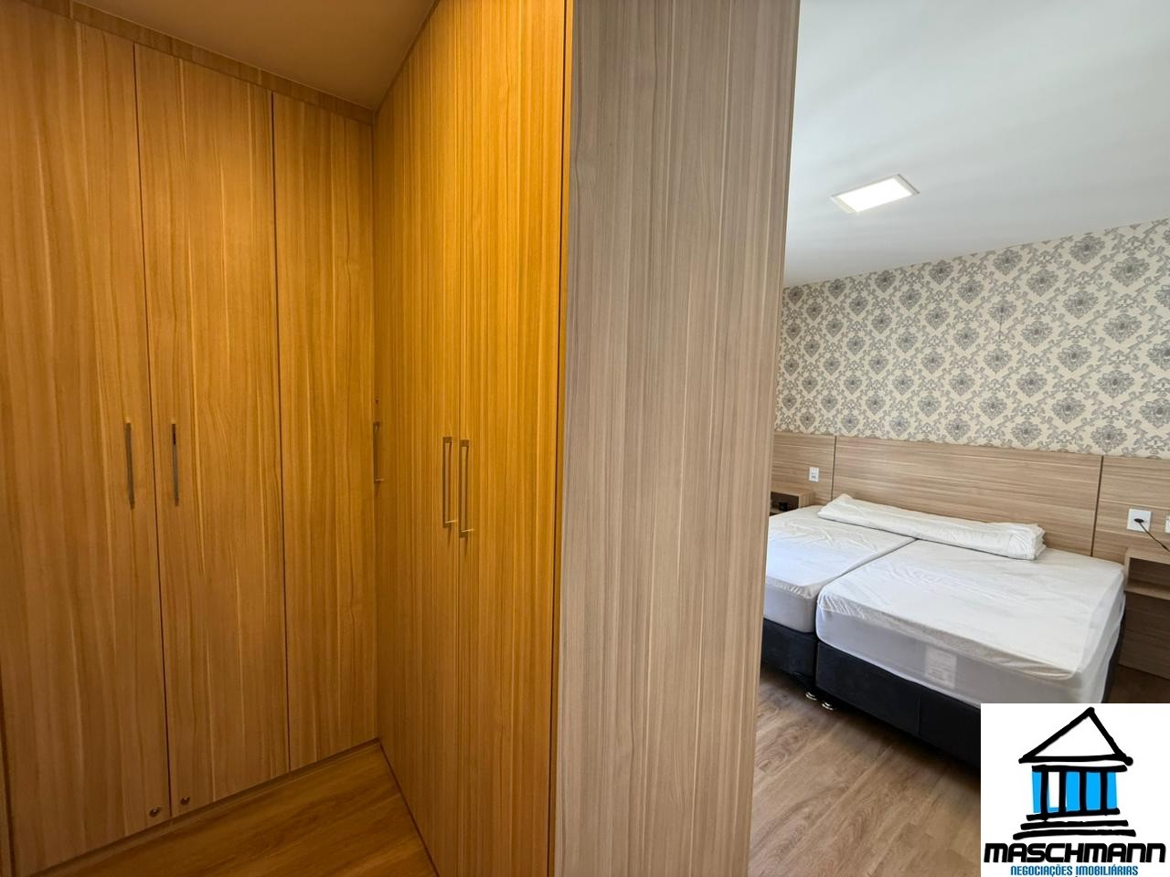 Casa 3 suítes para Venda no bairro Suzana em Canela