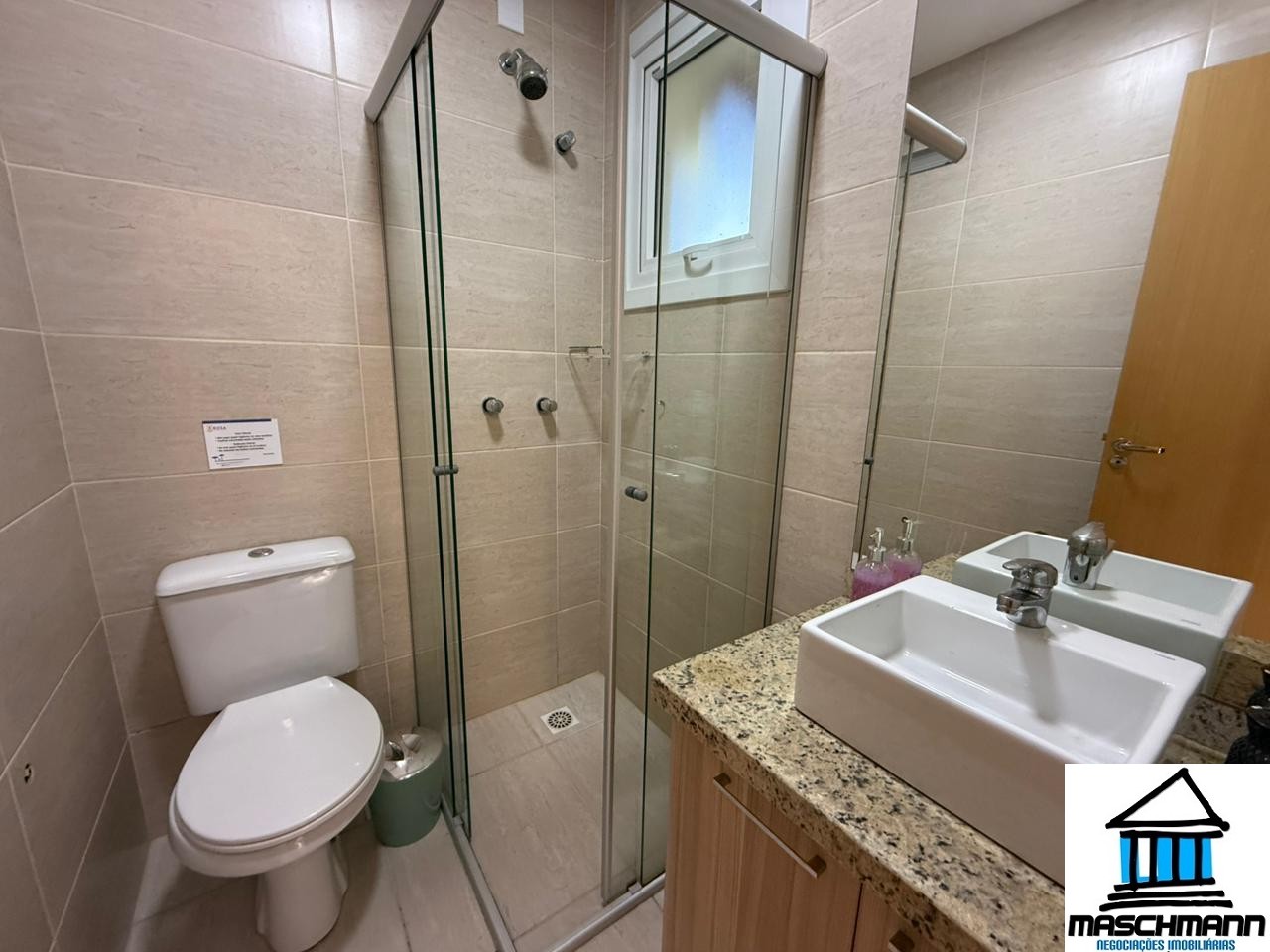 Casa 3 suítes para Venda no bairro Suzana em Canela