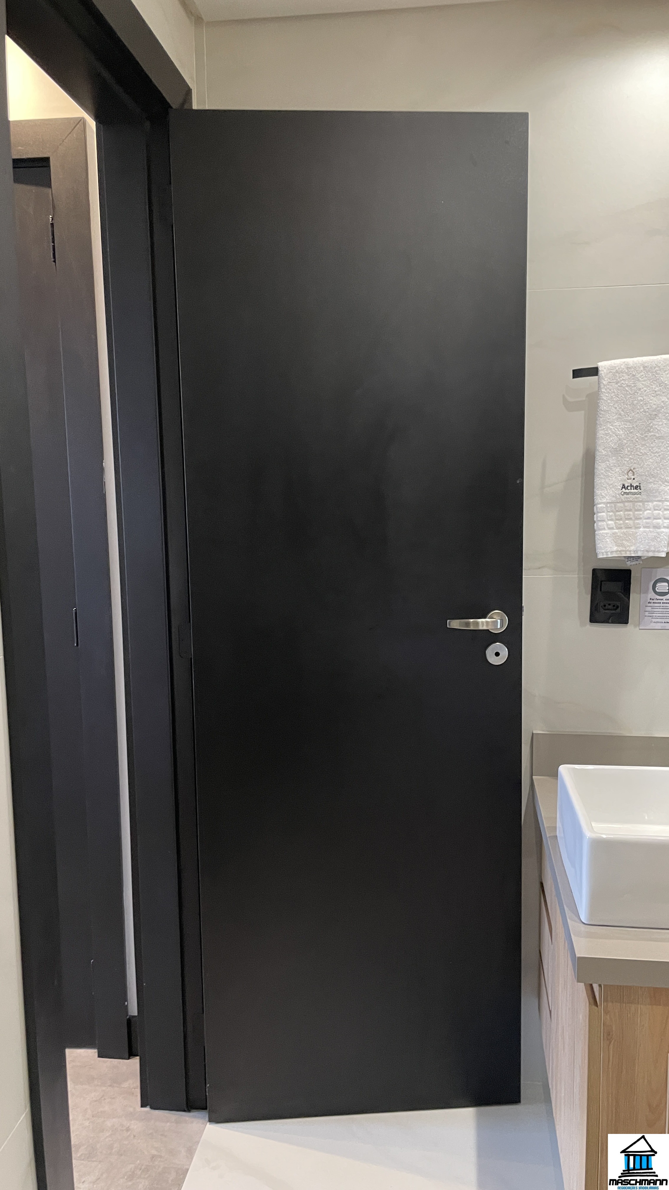 Apartamento 1 Dormitório mobiliado com terraço perfeito para locação em Canela