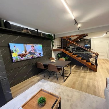 Apartamento mobiliado de 2 dormitórios no centro de Gramado