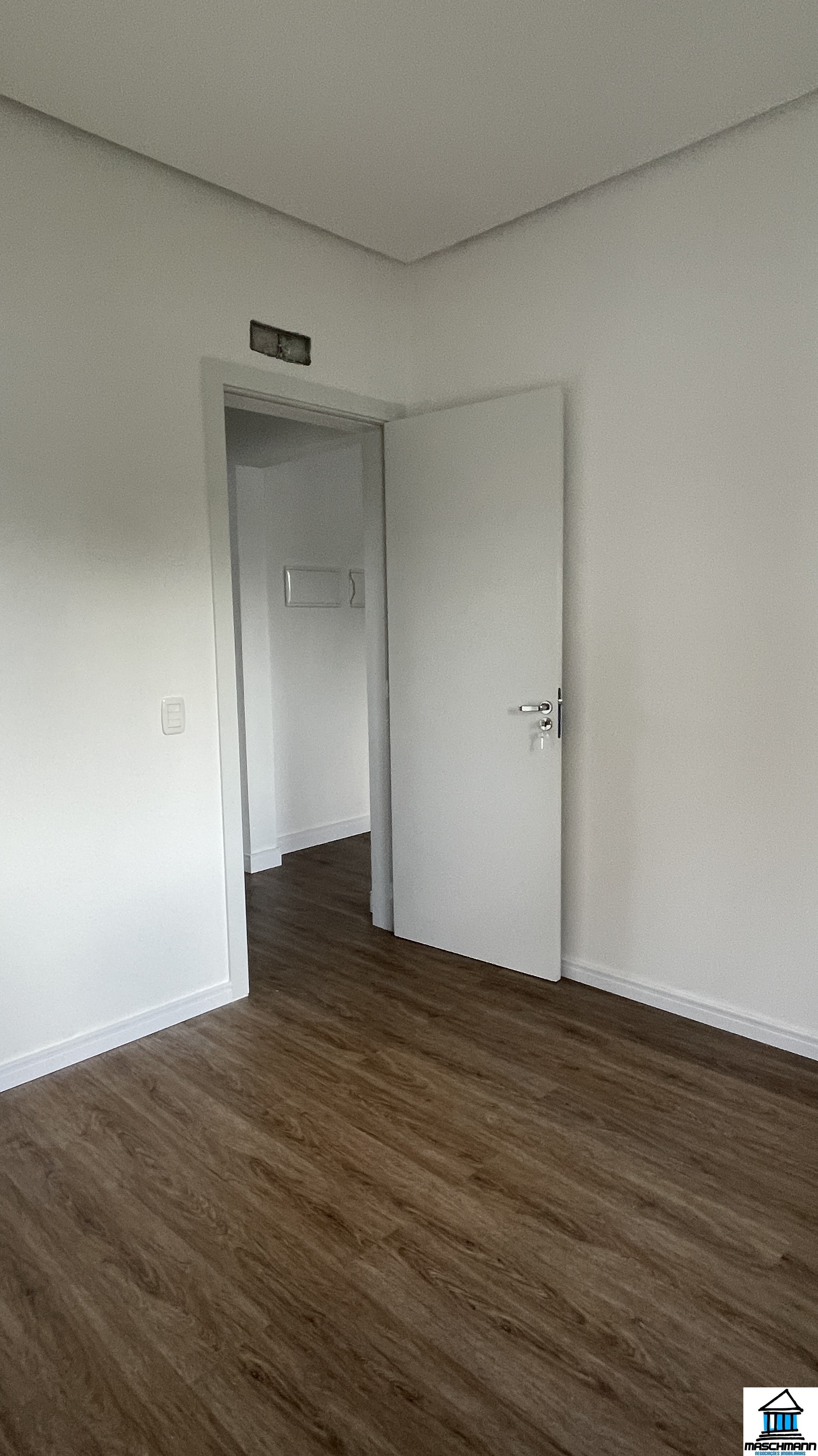 Apartamento novo de 2 dormitórios com suíte na Cidade de Gramado, RS